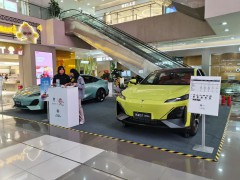 跨國車企也對增程“真香”了？